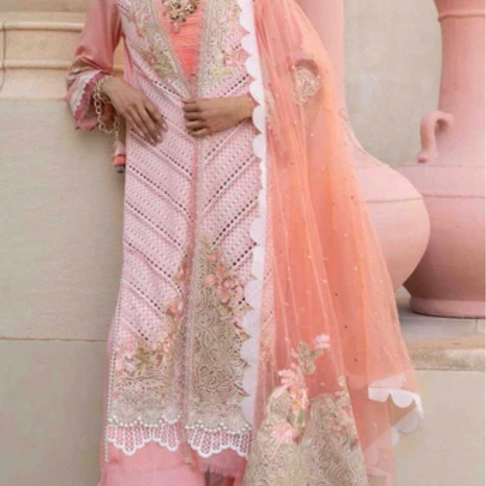 Pakistani brand new 3 piece full embroidered dress size medium to large